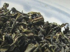 Loose-leaf tea with dark green color