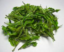 Darjeeling white tea with bright green leaf