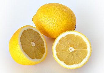 Sliced lemons